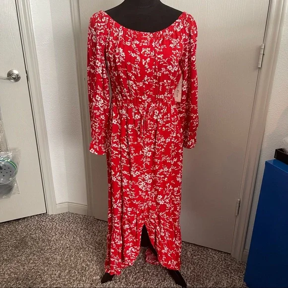 fitted lace wedding dress Plus Size Scarlett & Jo Print Maxi Gown